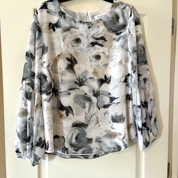 Calvin Klein Women's Floral Blouse - Black and Gray size Medium to Large - Picture 1 of 13